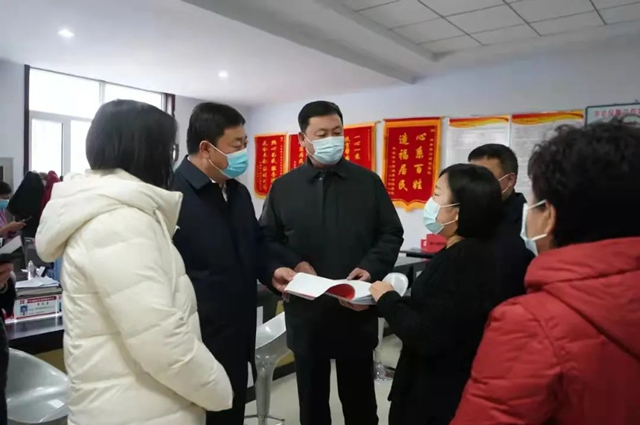 市人大包聯(lián)和林縣疫情防控指導(dǎo)組 推動(dòng)和林縣疫情防控工作再提速、再提標(biāo)、再提效